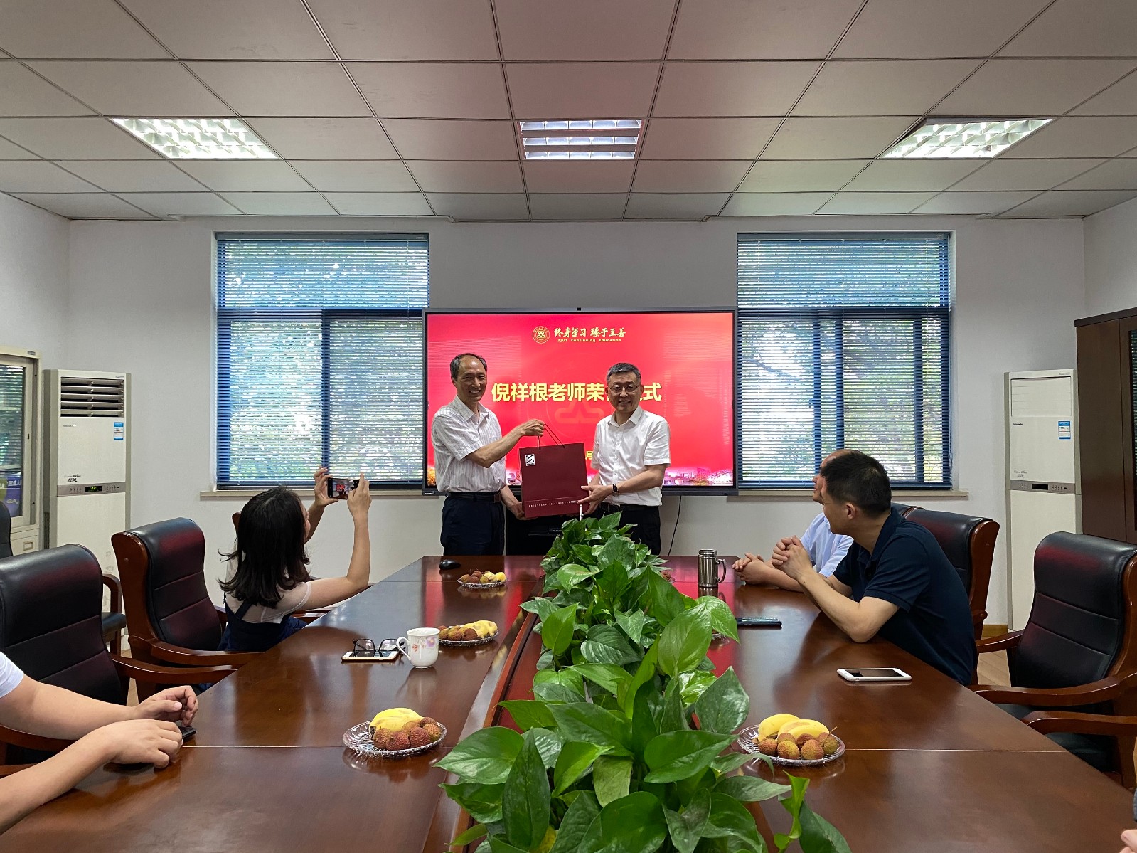 16221910968725985D41.jpg 16221910968725985D41.jpg